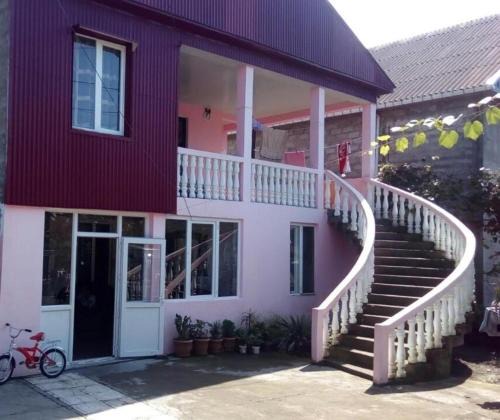 Kobuleti House | Guest House GIA - Bagrationi St # 42