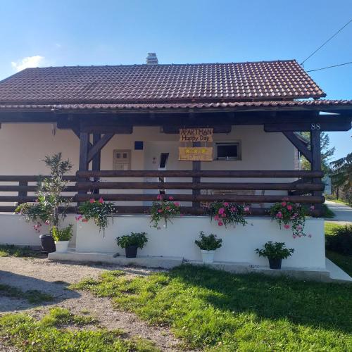 Slunj Apartment | Guest House Happy day