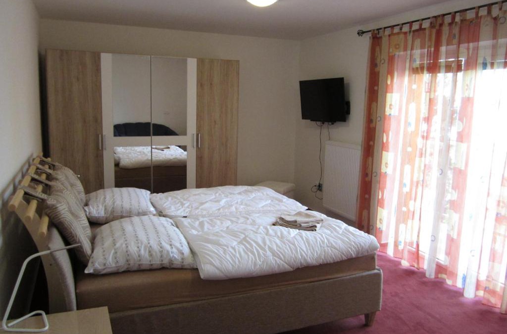 Brno House | Guest House Krpole