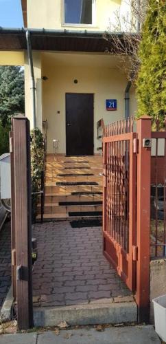 Ochota Hotel | Guest House RG