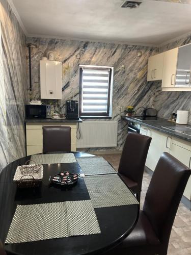 Tirgu Jiu Apartment | Guest house