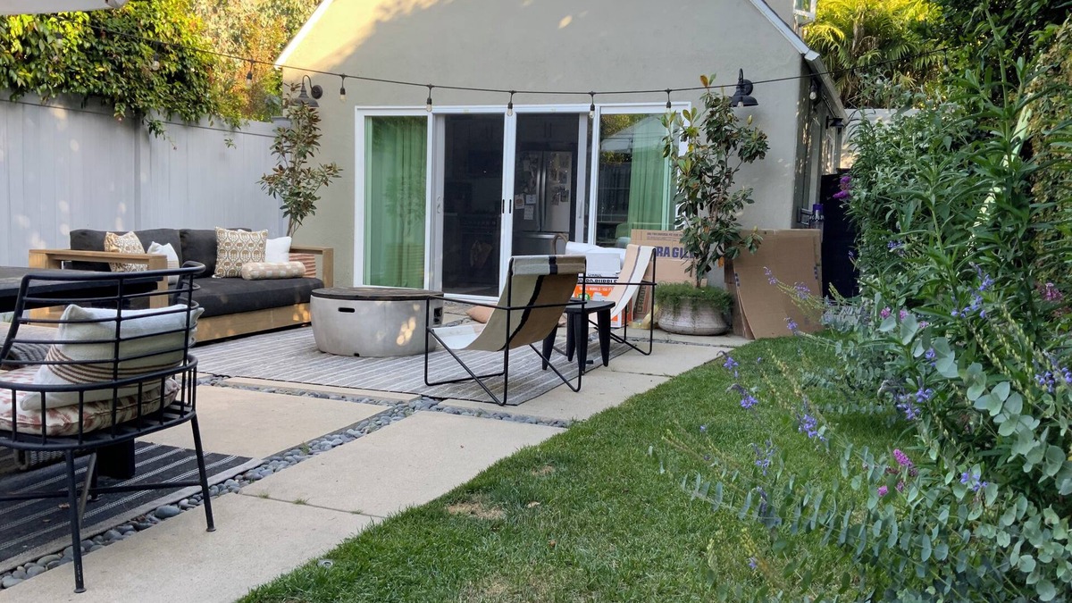 Brentwood Apartment | Guest house with private outdoor area