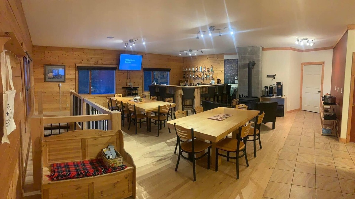 Lumby House | Guest Lodge in the BC Mountains!