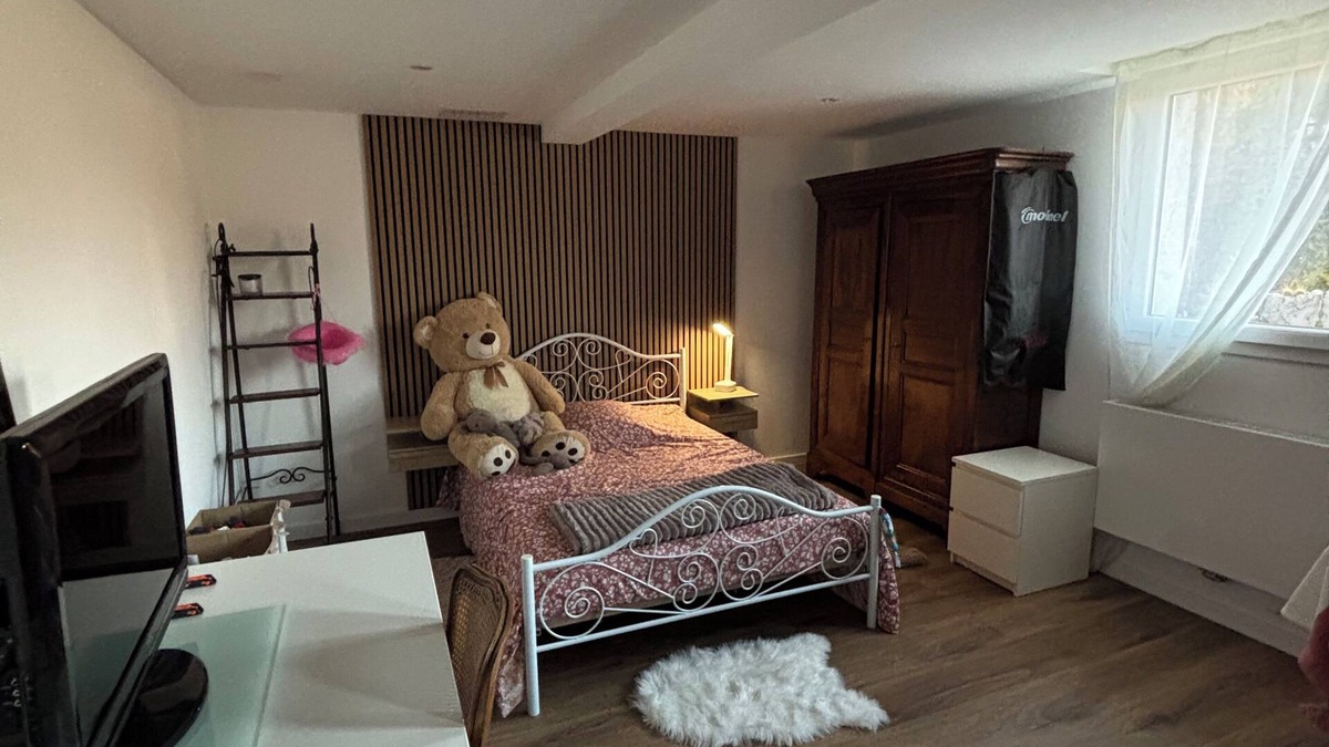 Ep 1 - Sainte-Famille Bed & Breakfast | Guest room with private bathroom