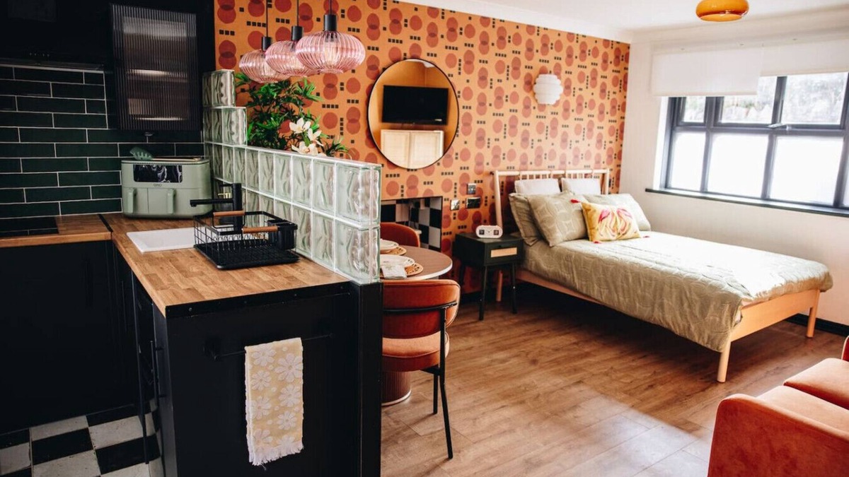 Penarth Condo | Guest Studio for 2 I Private I Self Contained I Near Cardiff