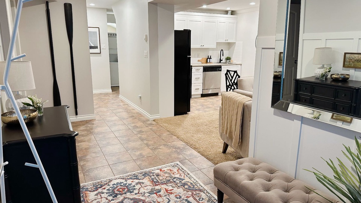 Willoughby House | Guest Suite in Langley Laddy | Rental for 4