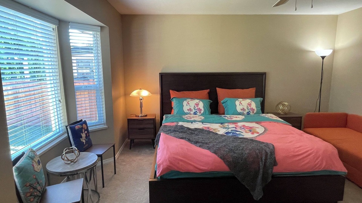 Maple Ridge House | Guest Suite in Maple Ridge