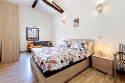 Selargius Apartment | GuestHost - My Little Pink House