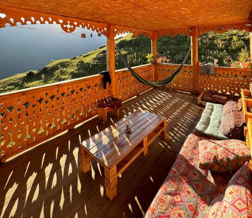 Omalo House | Guesthouse hegho სასტუმრო ჰეღო