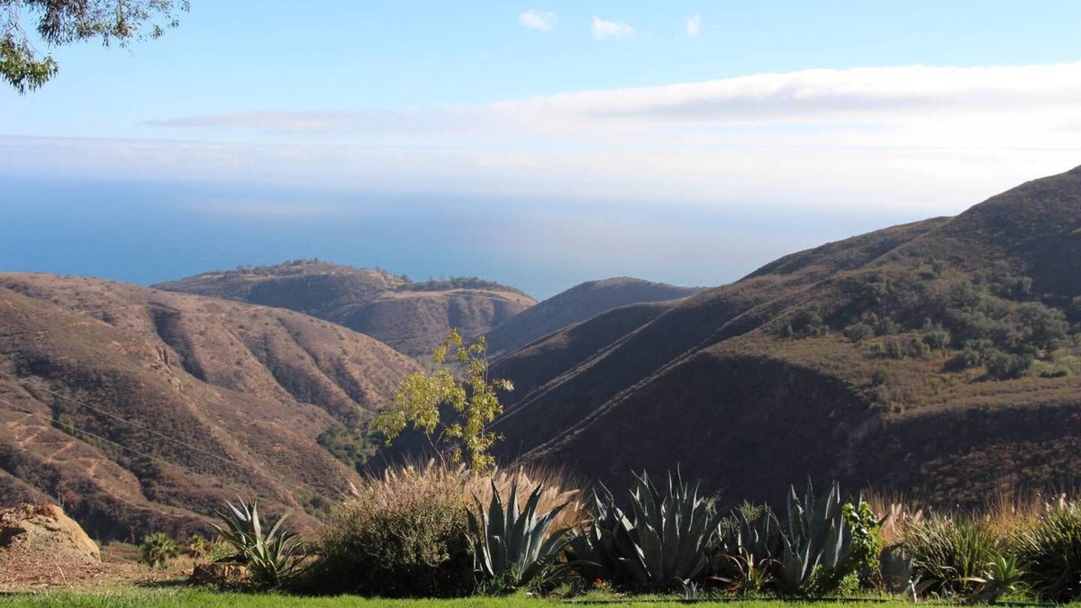 Malibu Cottage | Guesthouse in very private location in Malibu with ocean views!n