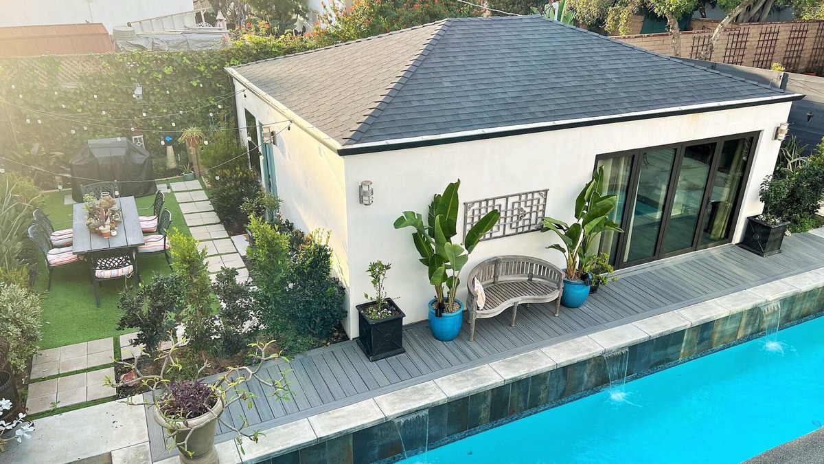 Playa Del Rey Cottage | Guesthouse with pool in the beautiful beach town of Los Angeles, Playa del Rey