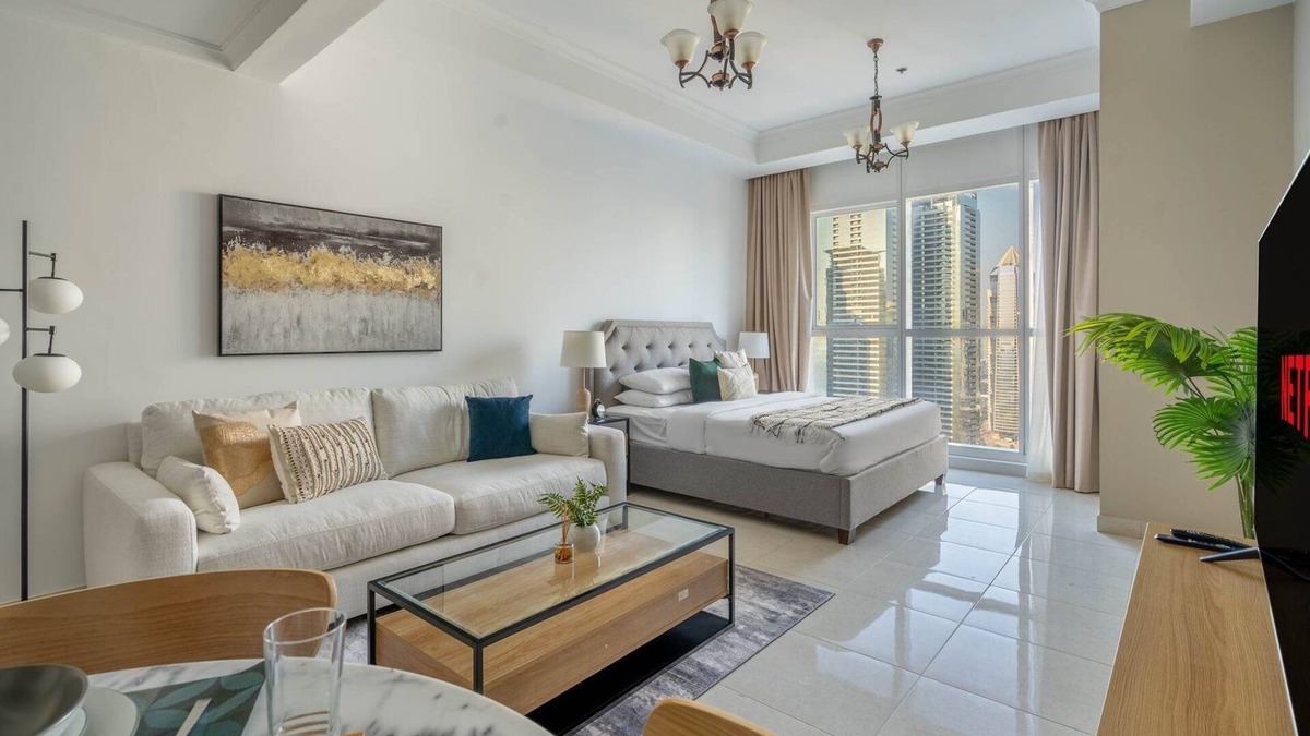 Downtown Dubai Apartment | GuestReady - A break in the clouds at Court Tower