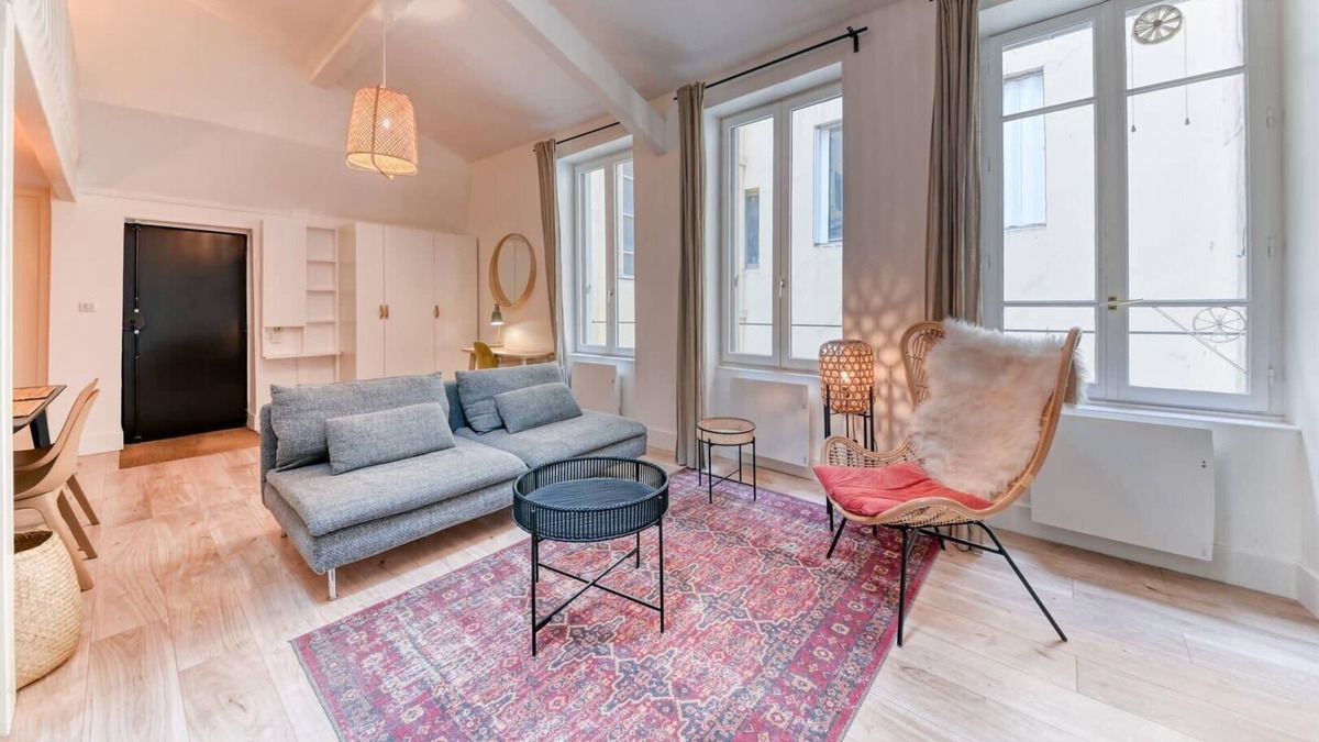 Voltaire - Saint Amour Apartment | GuestReady - A retreat of harmony and delight