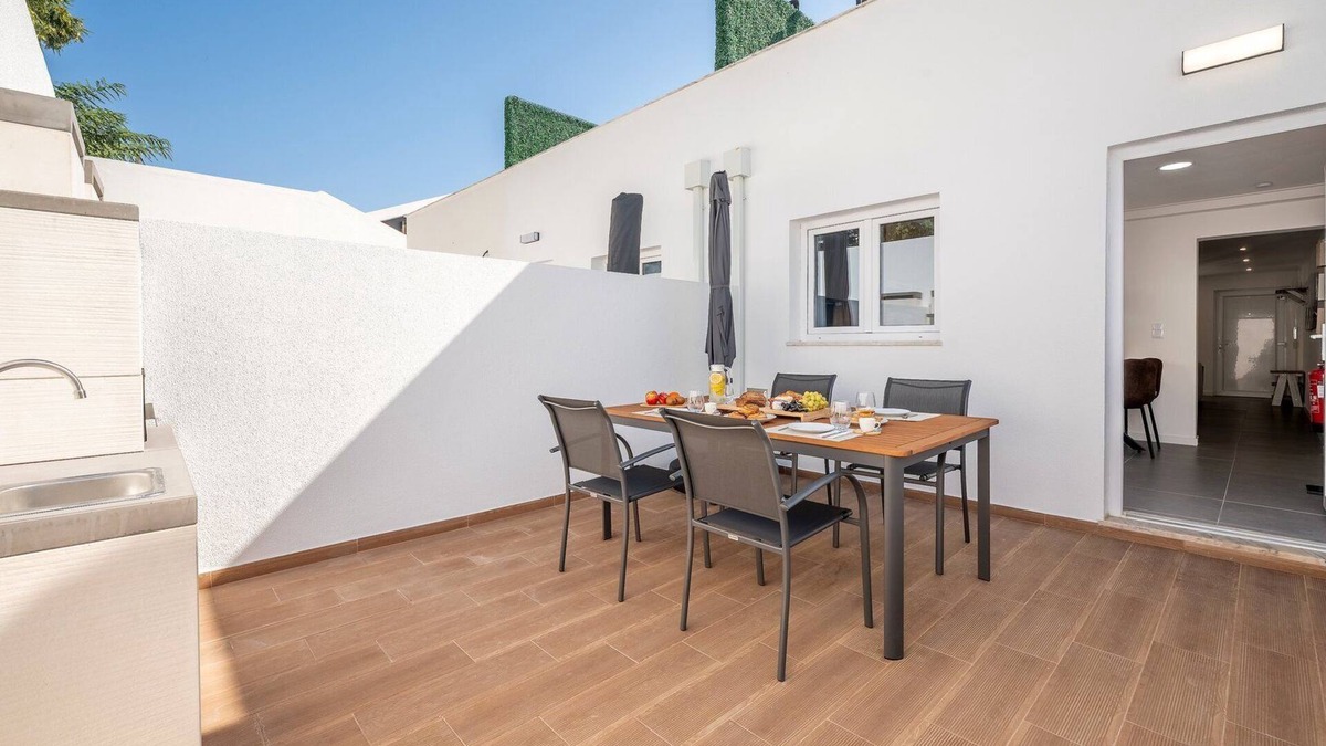 Palhais House | GuestReady - Alma Nossa - Alma de Areia