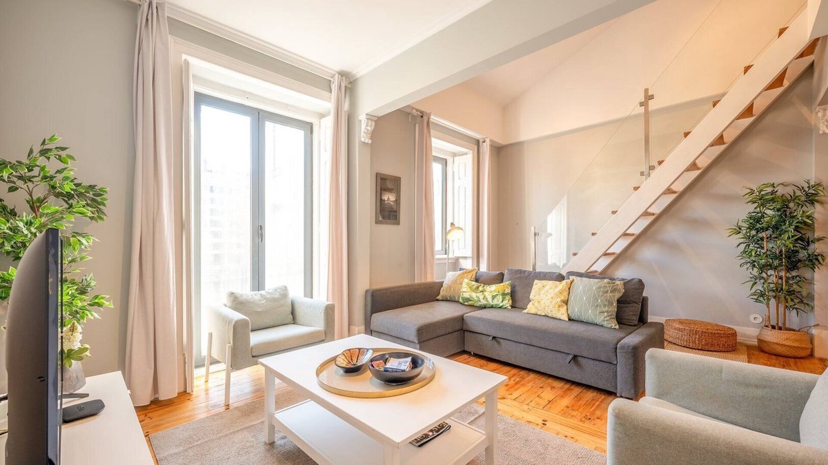 Sao Jorge de Arroios Apartment | GuestReady - Cardo White
