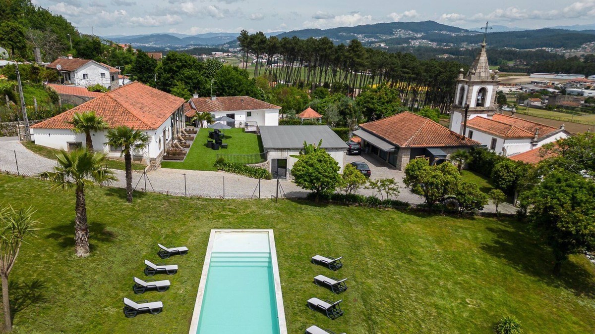 Rates Apartment | GuestReady - Casas de Fralães 1