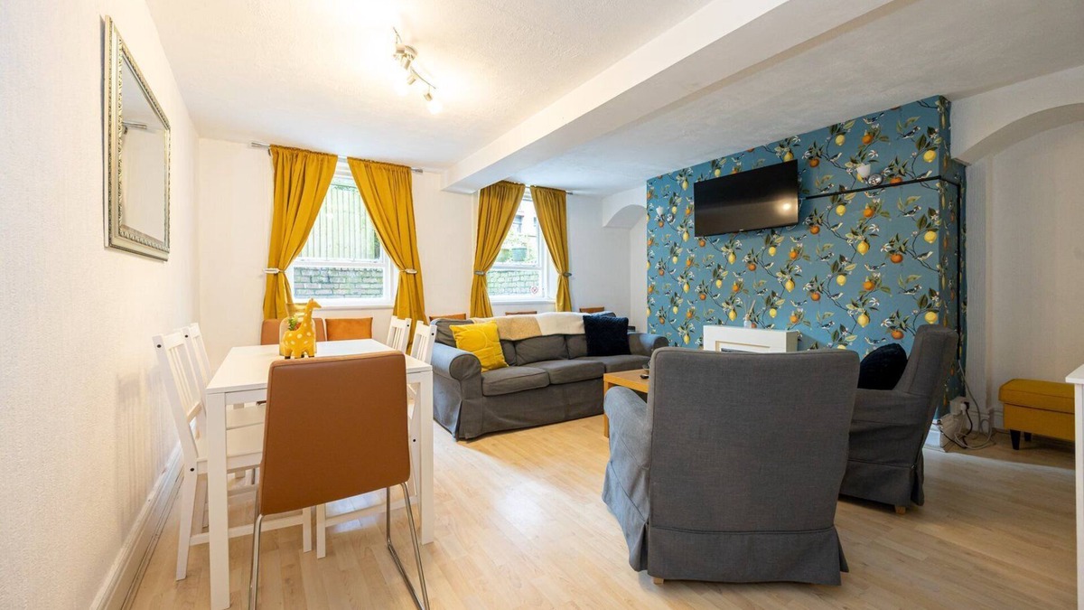 Liverpool City Centre Apartment | GuestReady - Charming haven in Knowledge Quarter