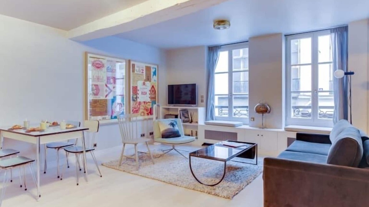 Quartier Sainte-Avoye Apartment | GuestReady-Designer Apt in the heart of the Marais