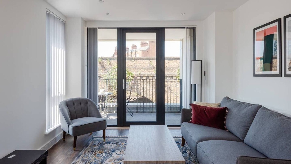 Coldharbour Apartment | GuestReady - Gorgeous 1 bed with Private Balcony