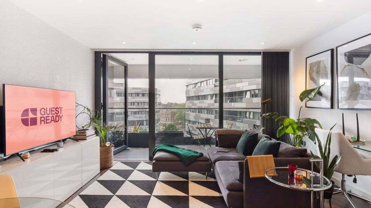Peninsula Apartment | GuestReady – Modern Escape Near Greenwich
