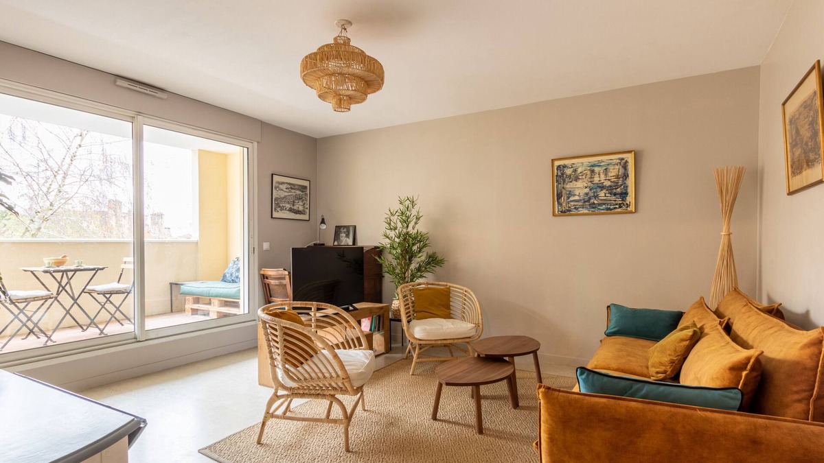 Griffon - Royale Apartment | GuestReady - Spacious and quiet 2 bedrooms with red cross slopes
