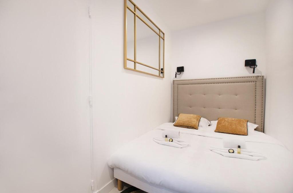 Quartier de la Porte-Saint-Denis Apartment | GuestReady - Studio with Jacuzzi in the 10 th