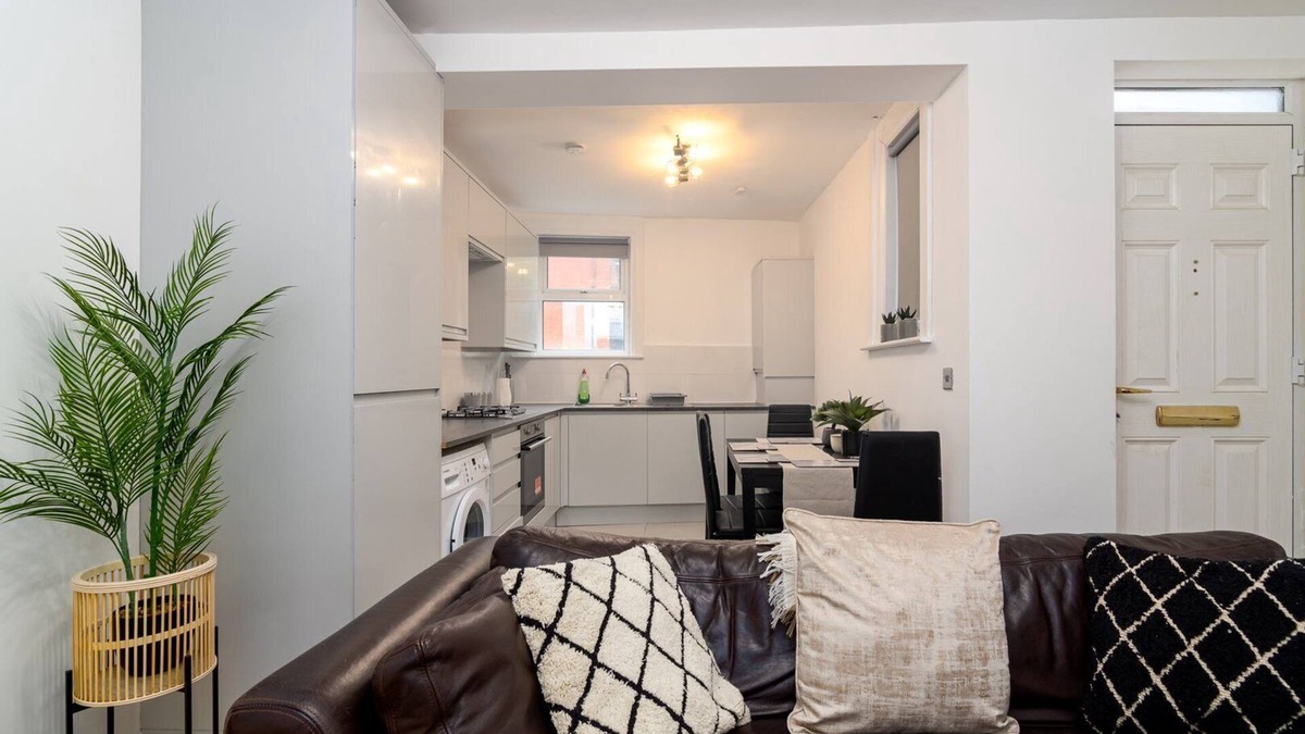 Brixton Hill House | GuestReady - Tranquil Brixton Hill Retreat
