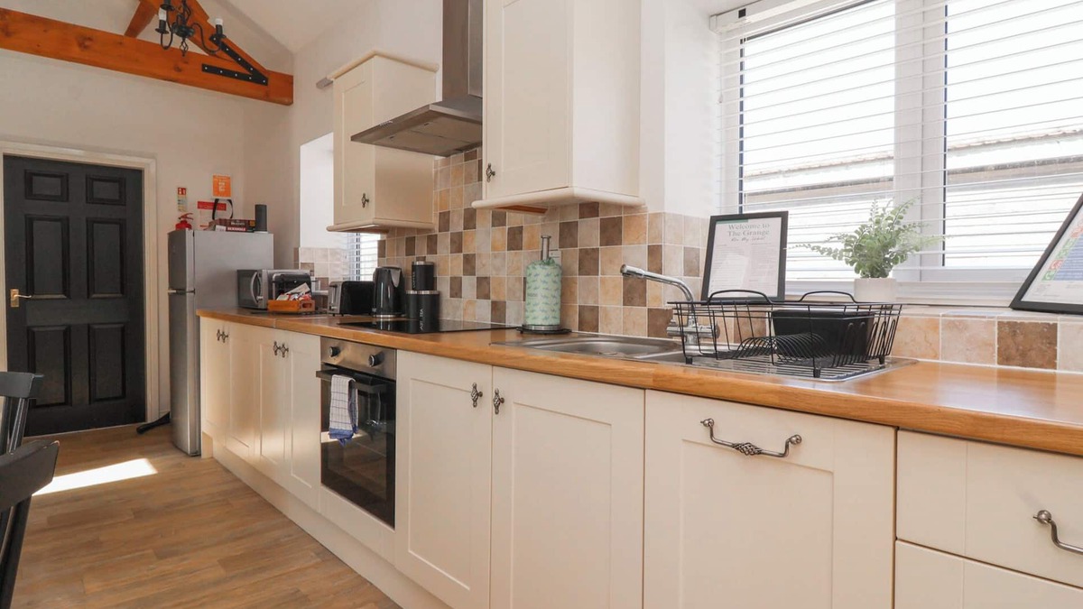 Flamborough Cottage | Guillemot