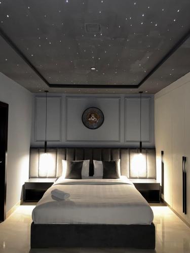 Lahore Apartment | Gulberg-Zameen Aurum starlit-Gym