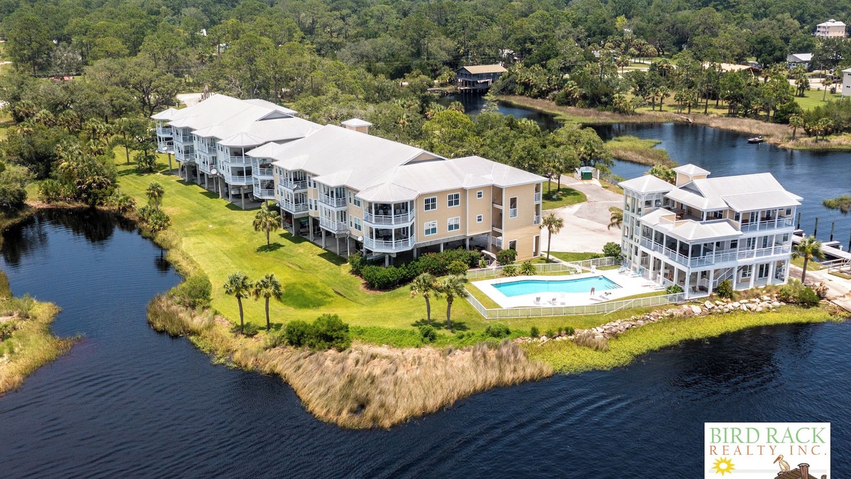 Steinhatchee Condo | Gulf Breeze Condo #206- Private Boat Ramp! WiFi! NO DOCK THIS SCALLOP SEASON!