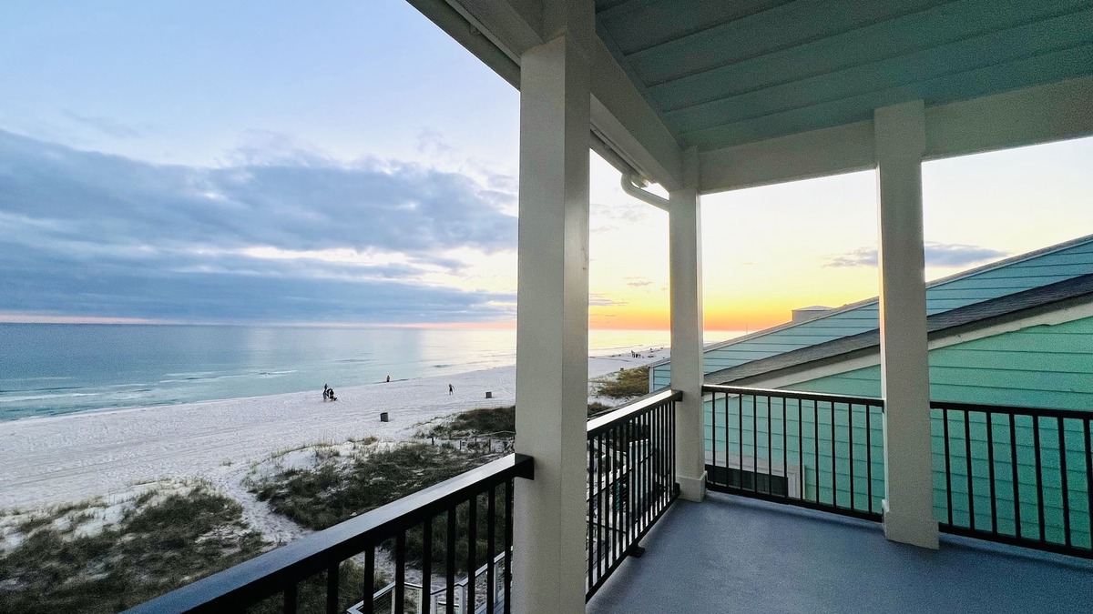 Laguna Beach Estates House | Gulf-Front Beauty-Sleeps 12-Superb Beach Access-Heartfelt Hospitality