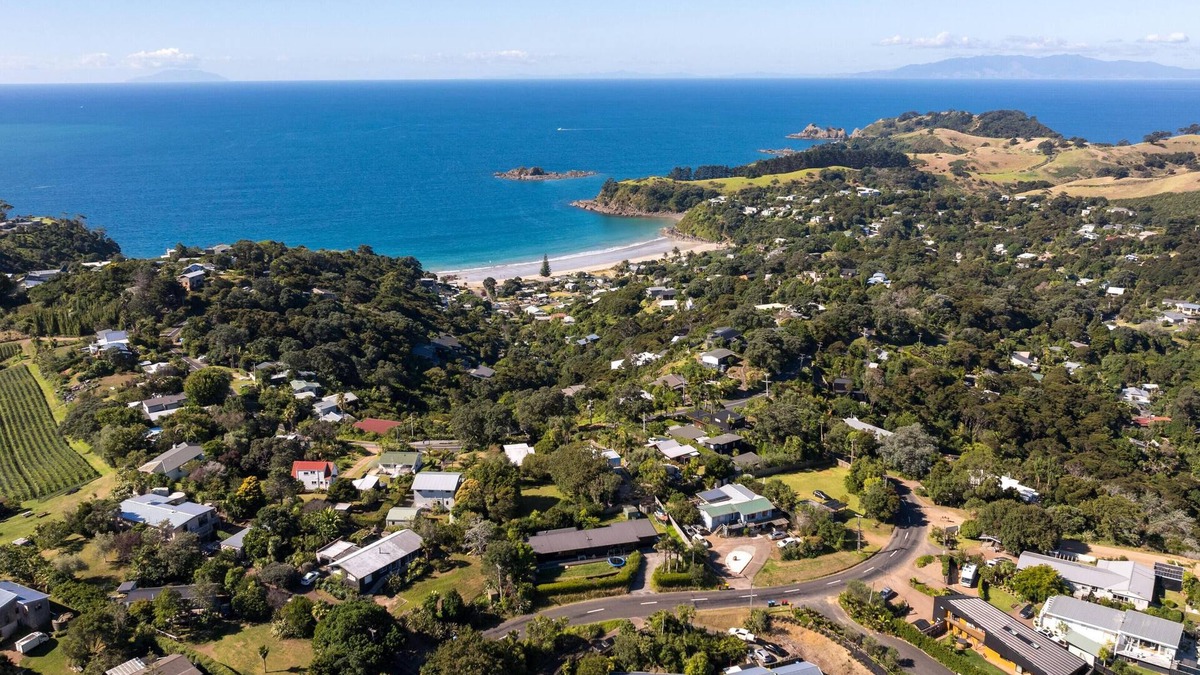 Palm Beach House | Gulf Island Views - Welcome to Gulf Island Views, a beautifully restored premium holiday cottage with incredible views of the Hauraki Gulf. With two bedrooms and one bathroom this is perfect for a family of four or two couples to share.