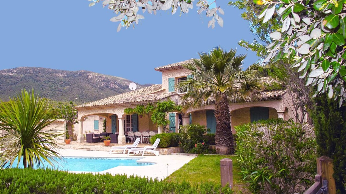Preconil Villa | Gulf of St Tropez French Riviera beautiful private villa,heated pool & air con