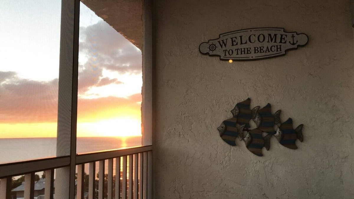 Bonita Springs Apartment | Gulf Views & Sea Breezes from Top Floor