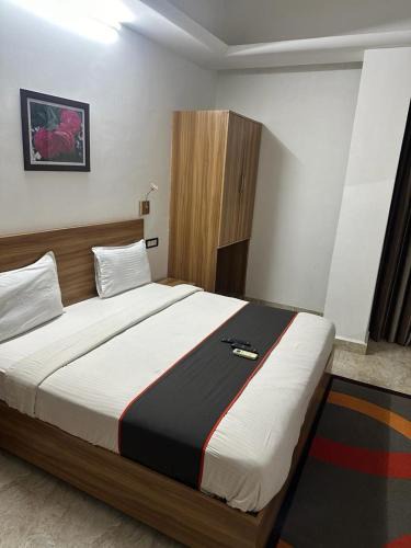 Thousand Lights Hotel | Gulnaar Inn