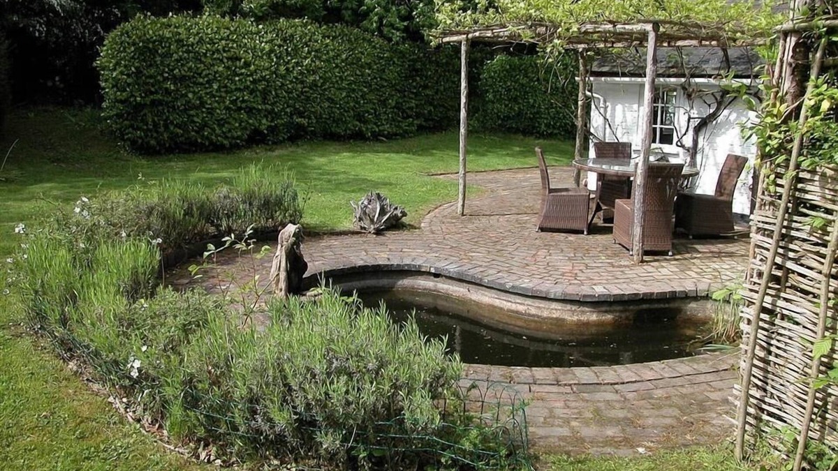 Upper Dicker Cottage | Gun Hill Cottage