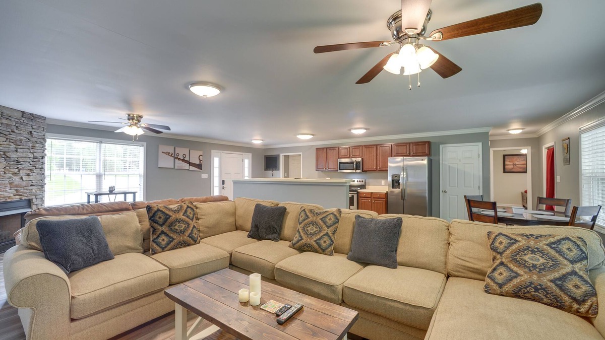 Groveoak House | Guntersville Lake House: Boat Ramp Access!