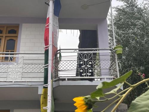 Kaza House | Gurmed Homestay By StayApart