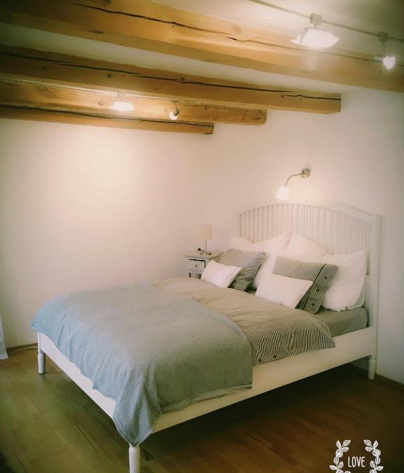 Weiden am See Apartment | Gute Stube