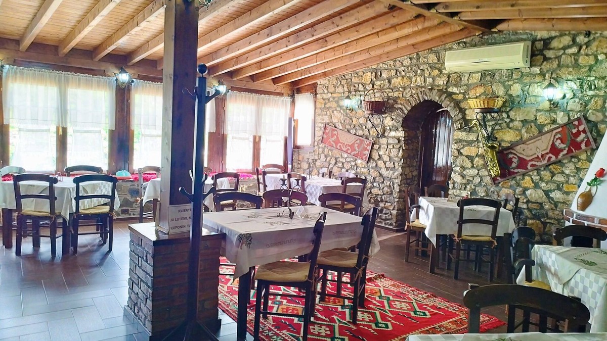 Berat Hotel | Guva Mangalem