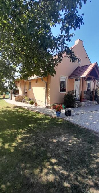 Keszthely Apartment | Gyöngyvirág apartman delux