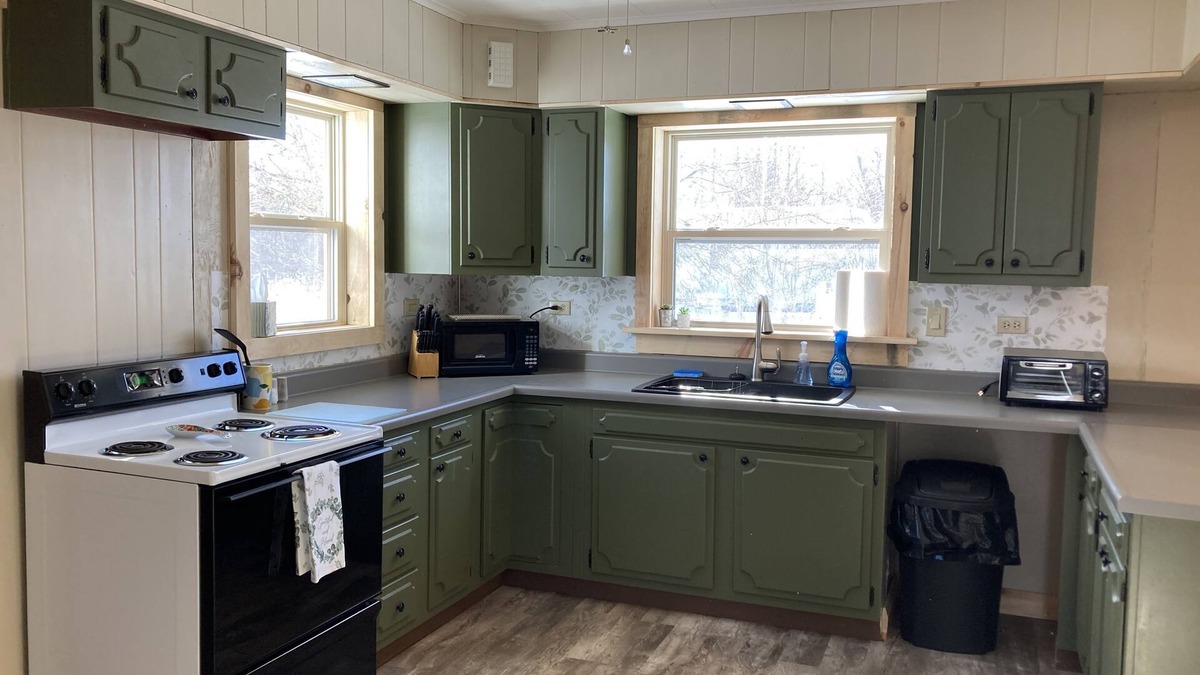 Newberry House | Gypsy House right on the trails!