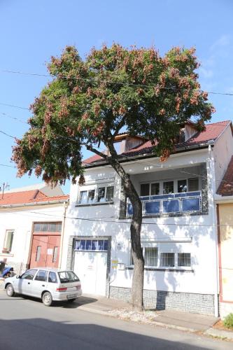 Eger House | Hív-Lak Apartman