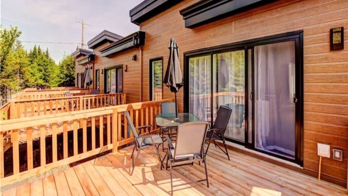 Pont-Rouge House | Hôtel à la maison - Villa du golf 101