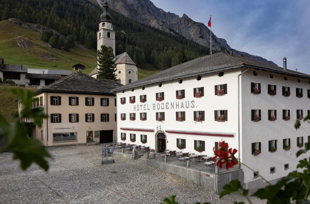Spluegen Hotel | Hôtel Bodenhaus