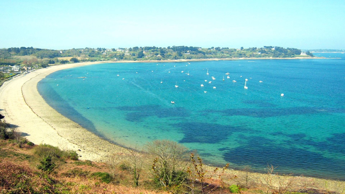 Ploubazlanec Hotel | Hôtel de la Baie de Paimpol