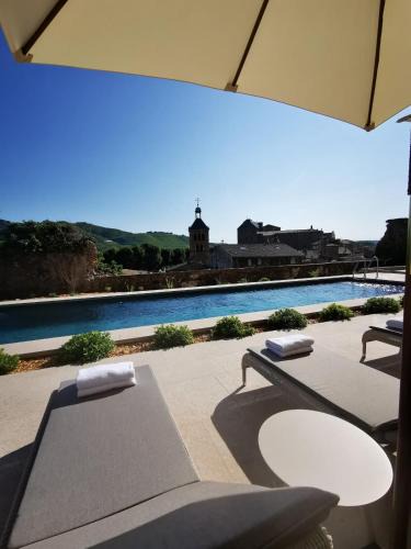 Tournon-sur-Rhone Hotel | Hôtel de la Villeon