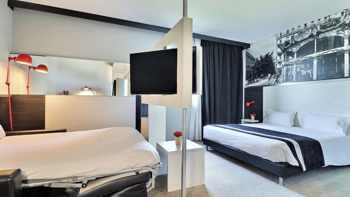Meyzieu Hotel | Hôtel des Lumières Lyon Meyzieu Arena Stadium