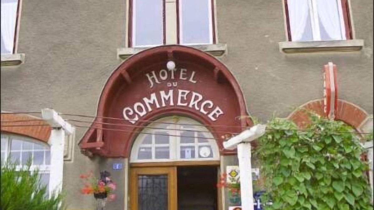 Aubreville Hotel | Hôtel du Commerce
