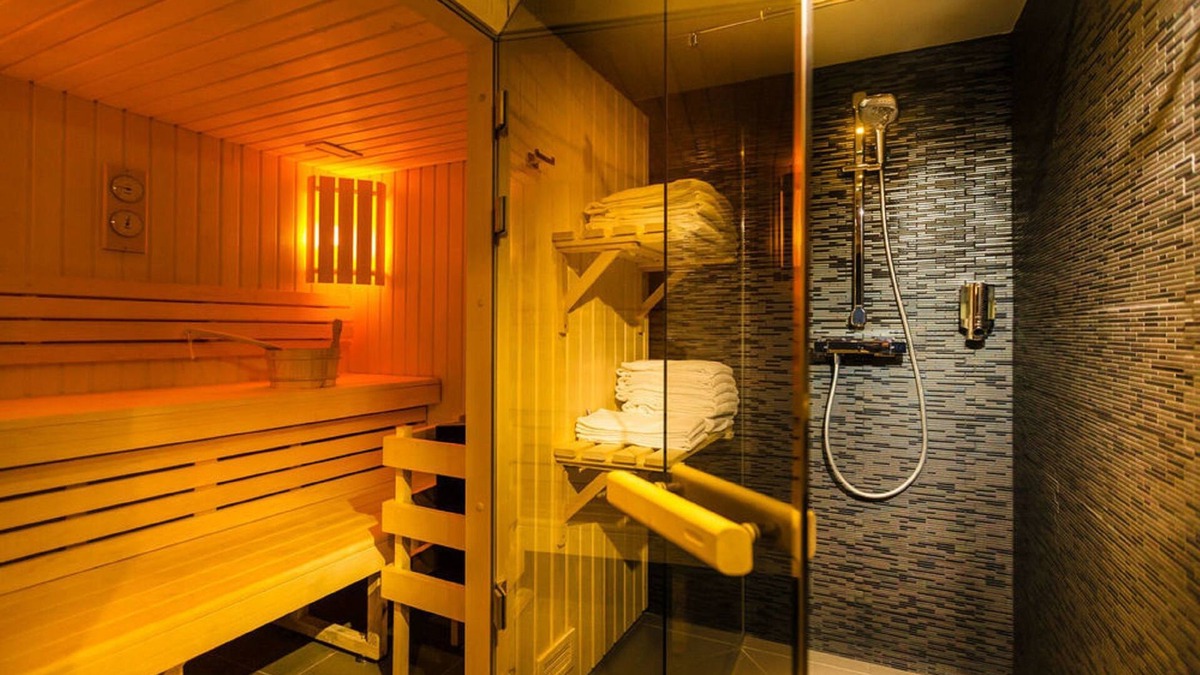 Quartier de Rochechouart Hotel | Hôtel Helussi
